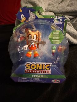 Sonic the Hedgehog Cream Action Figure – 35th Anniversary