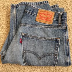 Vintage Baggy Blue Levi 550’s