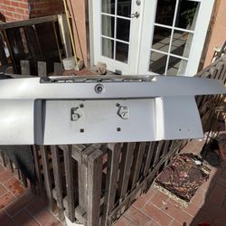 New Edge Mustang Trunk