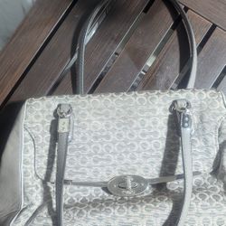 Everything In Pictures Included $35