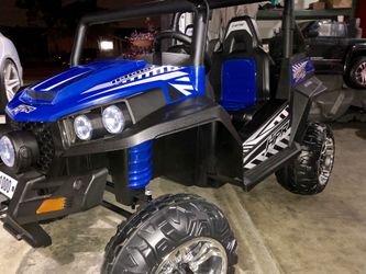 NEW CONDITION RAZOR RZR HPR1000 electric kids ride on cars power