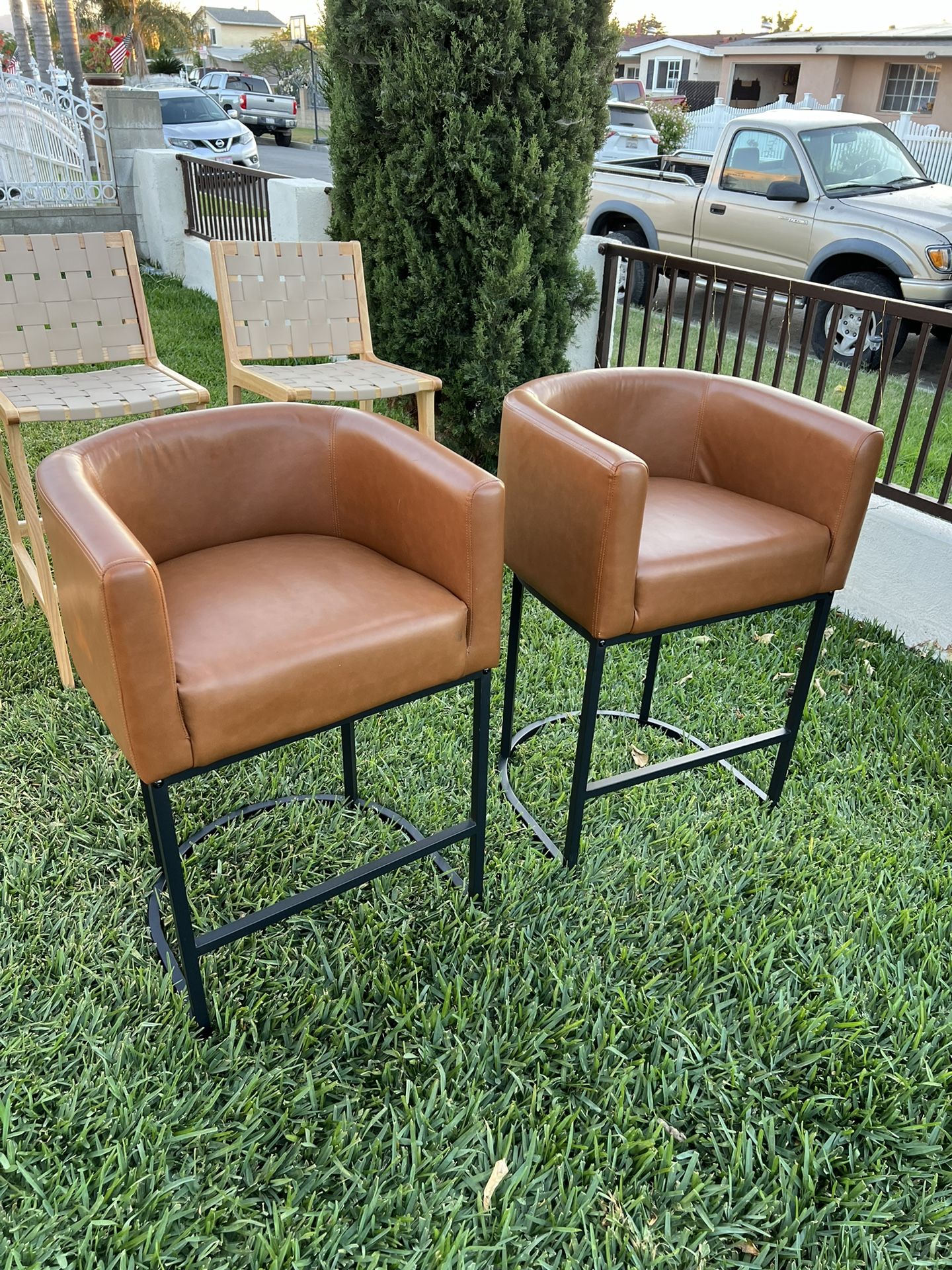 Lue Bona Crystal Barstool  Seat Material: Fabric / Faux Leather Seat  new