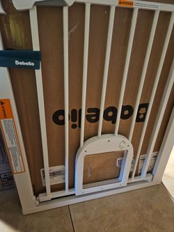 Baby gate