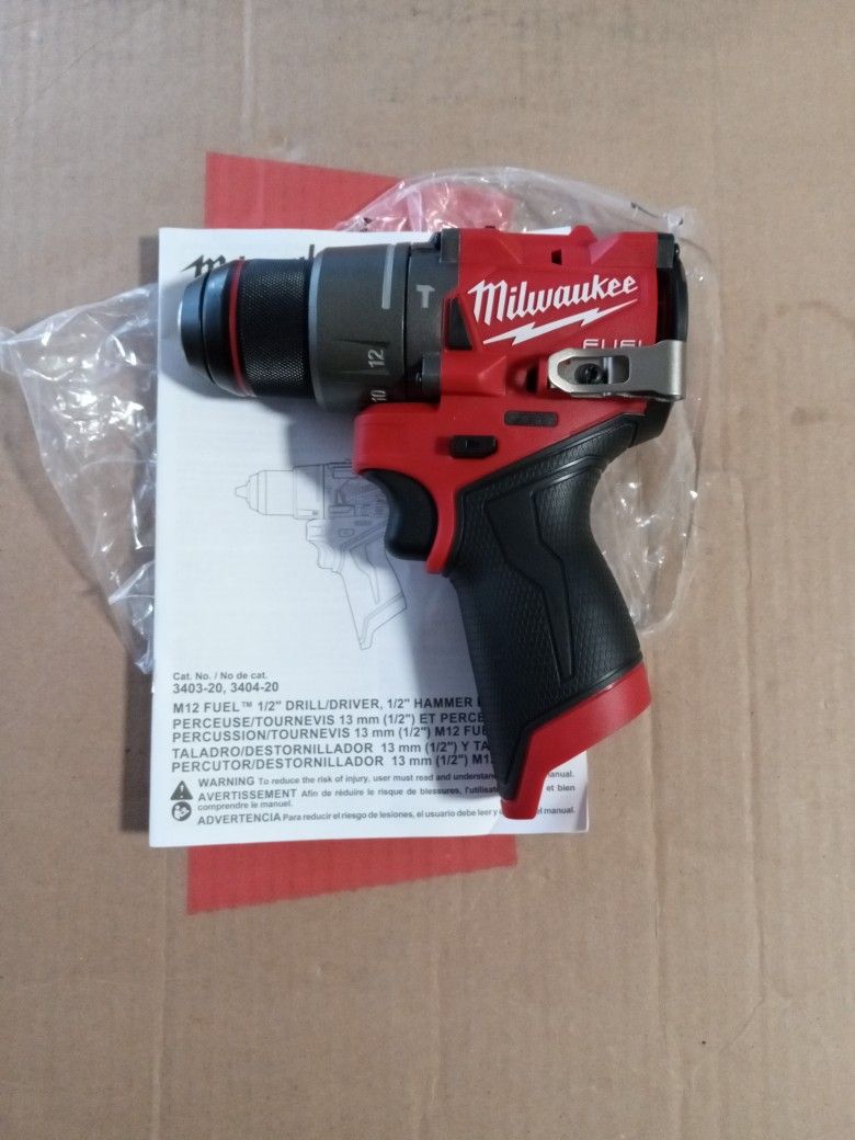 Milwaukee FUEL M12 Hammer Drill Driver 1/2", 65.00 for Sale in Los