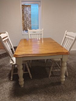 Diner  Table