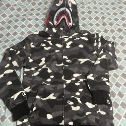 BAPE HOODIE 