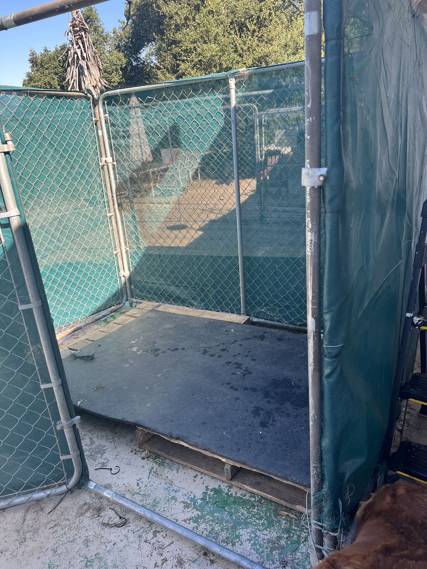 8’ X 6’ USED DOG PEN
