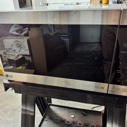 LG Microwave 