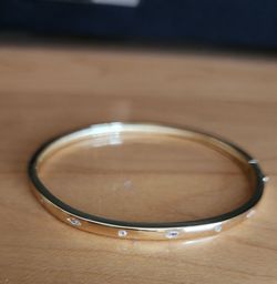Brazalete De Plata Sólida 925 Con Detalle De Piedras Brillantes