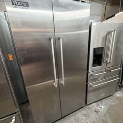 42” VIKING BUILT IN STAINLESS STEEL REFRIGERATOR