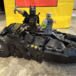 LEGO Scarecrow Showdown