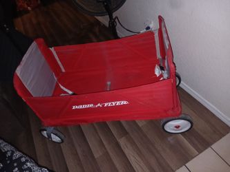 Radio flyer wagon