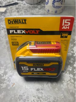 Look/-Dewalt 15Amp Battery