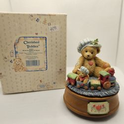 New Cherished Teddies bear train musical figurine tune Santa coming to town WORKS

Brand new,  never displayed 

Bear playing with train fi