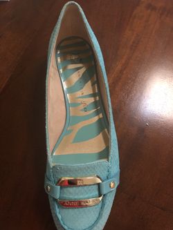 Anne Klein babyblue size 8