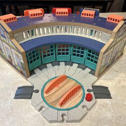 Thomas & Friends train Station Shed
