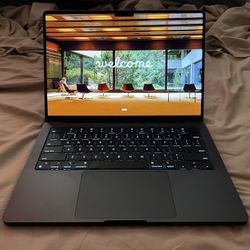 MacBook Pro: M3 Pro, 1TB SSD, 18GB RAM, Space Black, Late 2023