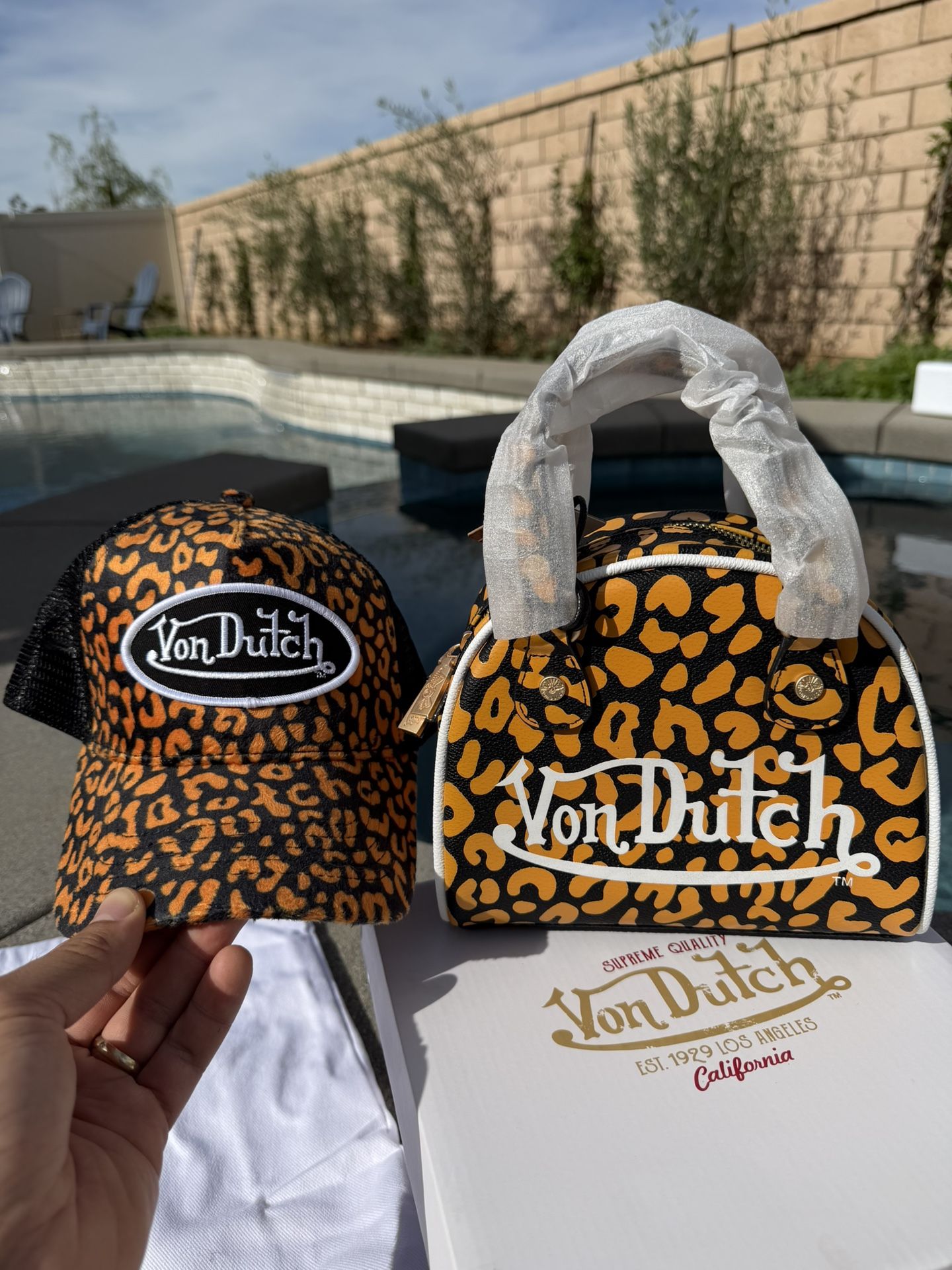Von Dutch Leopard Print Hat & Bag Set