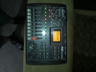 Zoom R8 recorder sampler controller