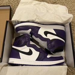 Air Jordan 1 Retro High Court Purple