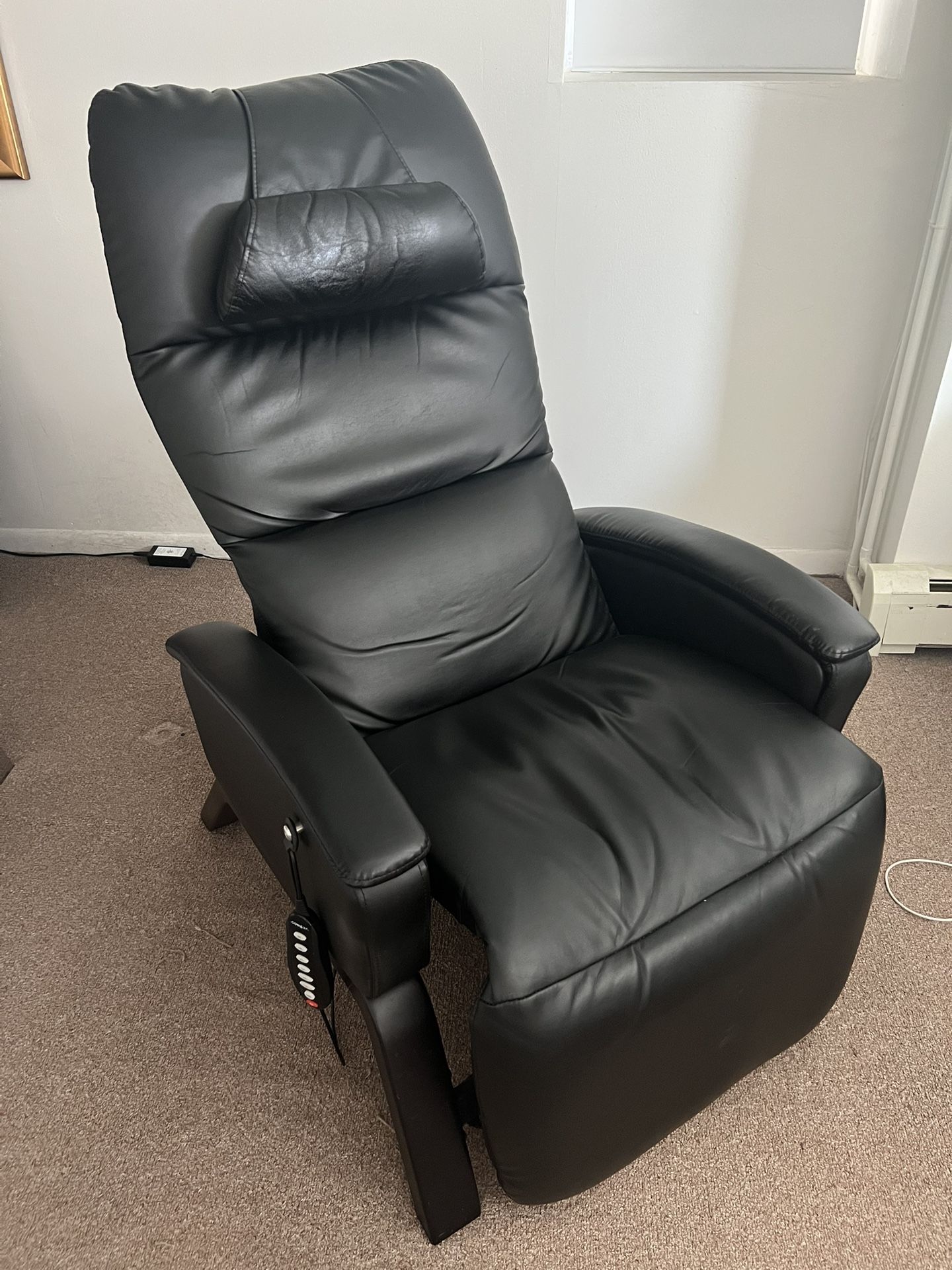 Svago Zero Gravity Recliner