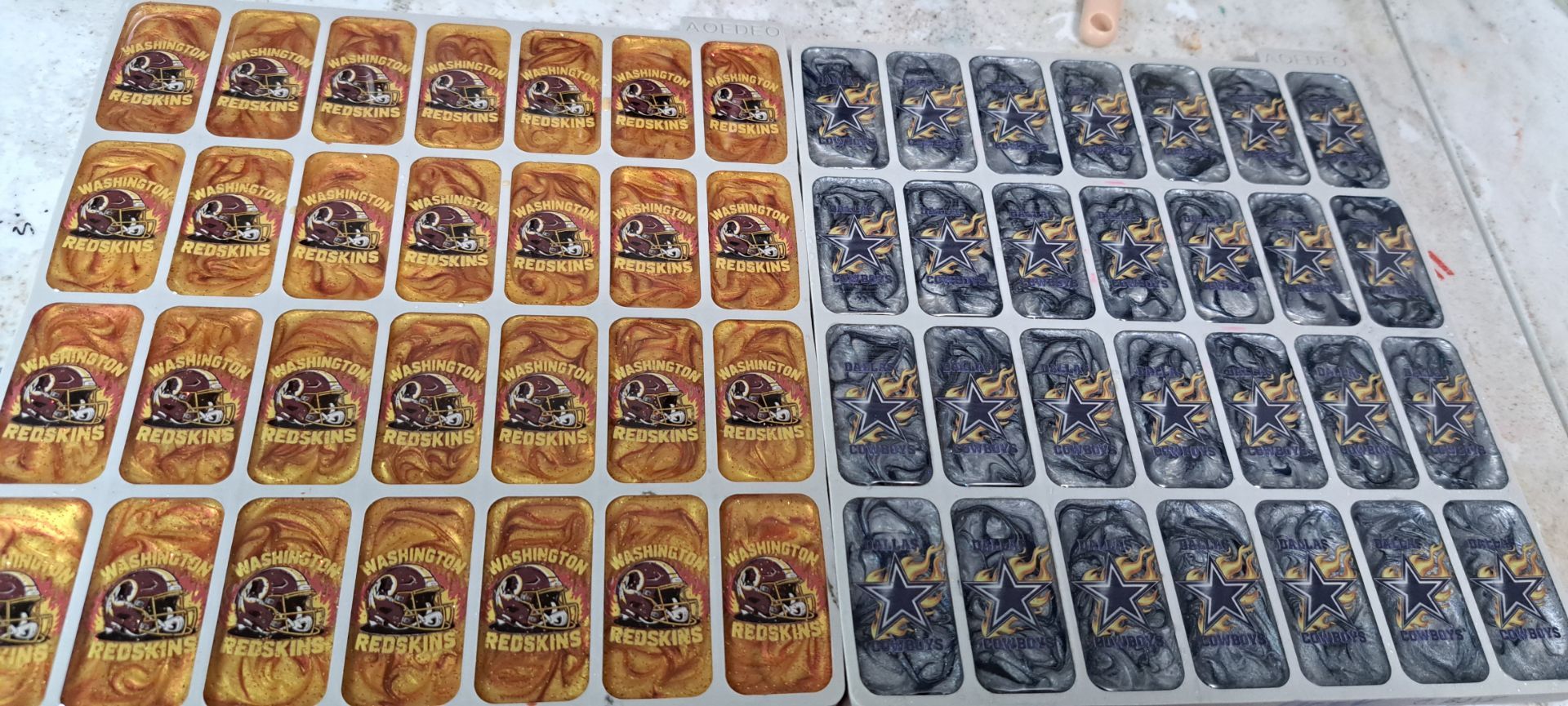 Custom DOMINOES