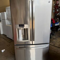 ❄️ GE French Door Refrigerator in Fingerprint Resistant Stainless Steel, ENERGY STAR $589 ❄️