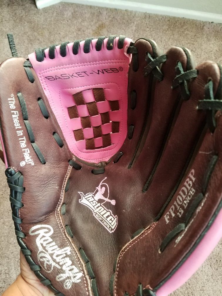 Rawlings Women 12in fastpitch glove