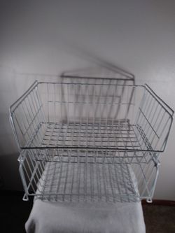 Wired 2 tier bin