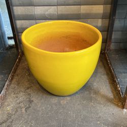 12” Terracotta Ceramic Pot 