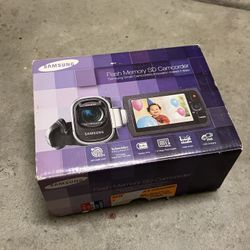 Samsung Flash Memory SD Camcorder — w/ Original Box