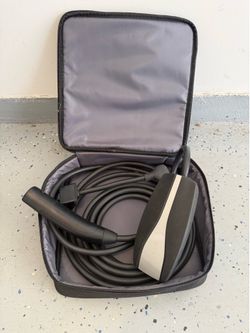 Tesla Mobile Charger