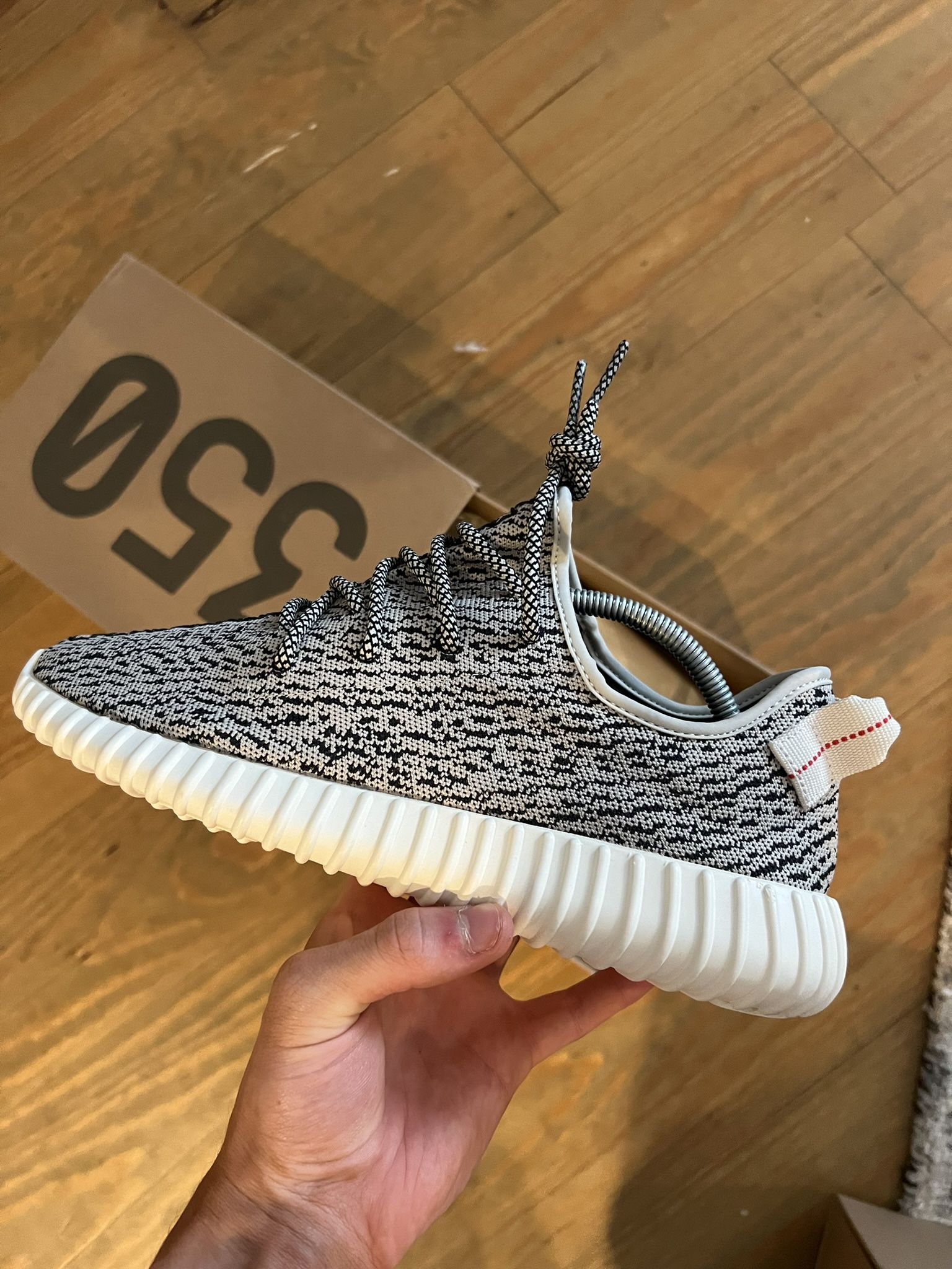 Yeezy 350 Turtle Dove size 9 1/2