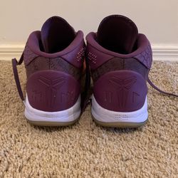 Kobe Devin Booker Basketball Shoes- Purple, Size-11 for Sale in Gilbert, AZ  - OfferUp