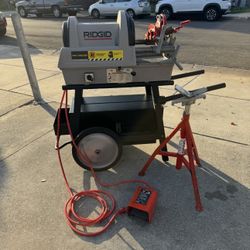 RIDGID 1822-I Auto Chuck Pipe Threading Machine