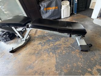 Adjustable Weight Bench