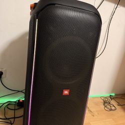 JBL PartyBox 710 Bluetooth Speaker 
