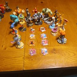 Disney Infinity Games, Figures, & Pieces
