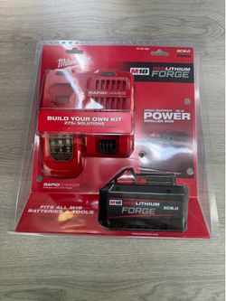 Milwaukee M18 18-Volt Lithium-Ion REDLITHIUM FORGE Starter Kit with 8.0Ah Battery and Rapid Charger