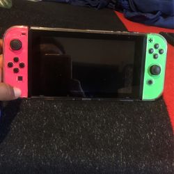 solo la consola si base ni cables funciona muy bien.  150