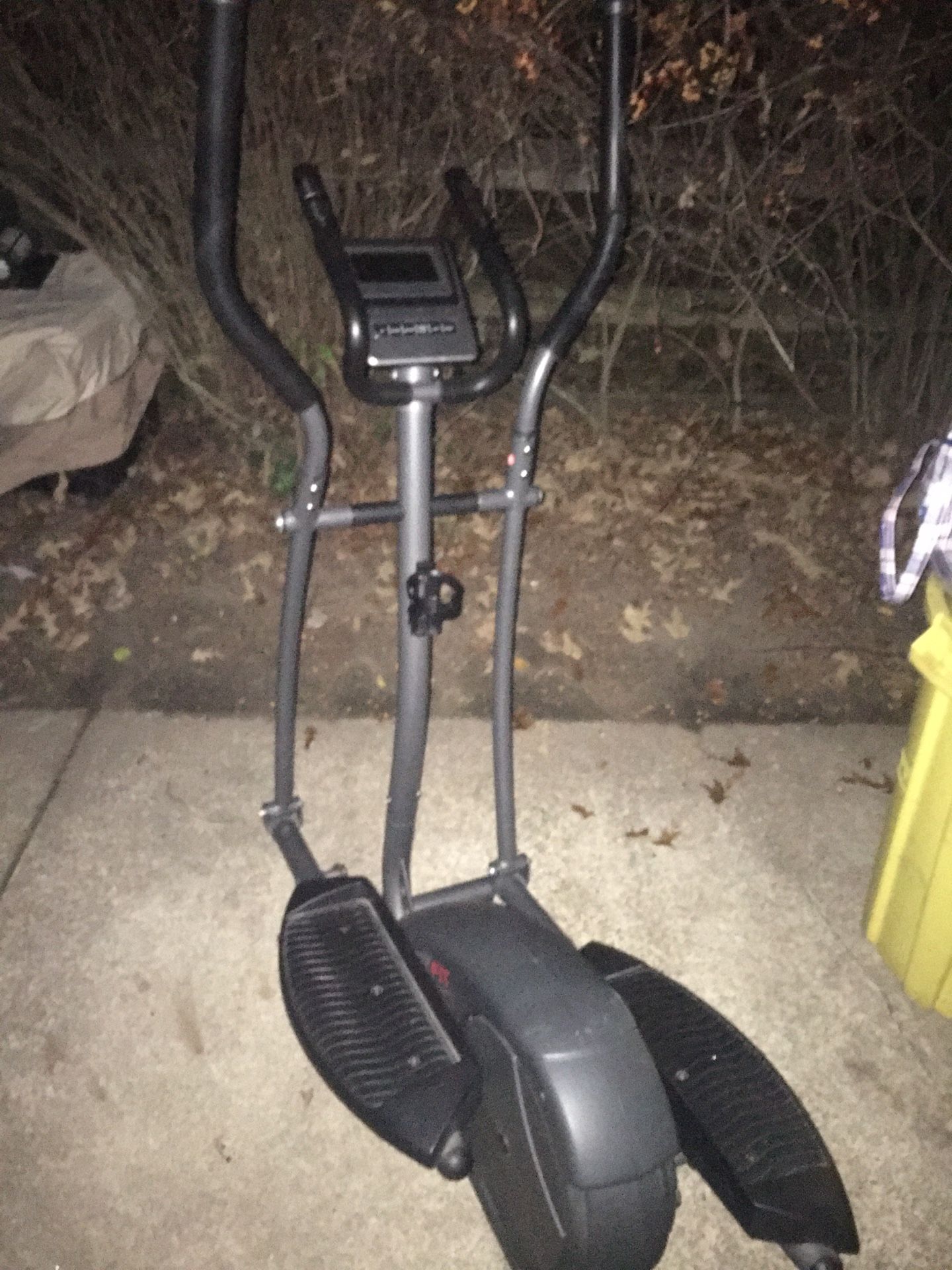 Nice exercise elliptical first hundred dollars takes it now