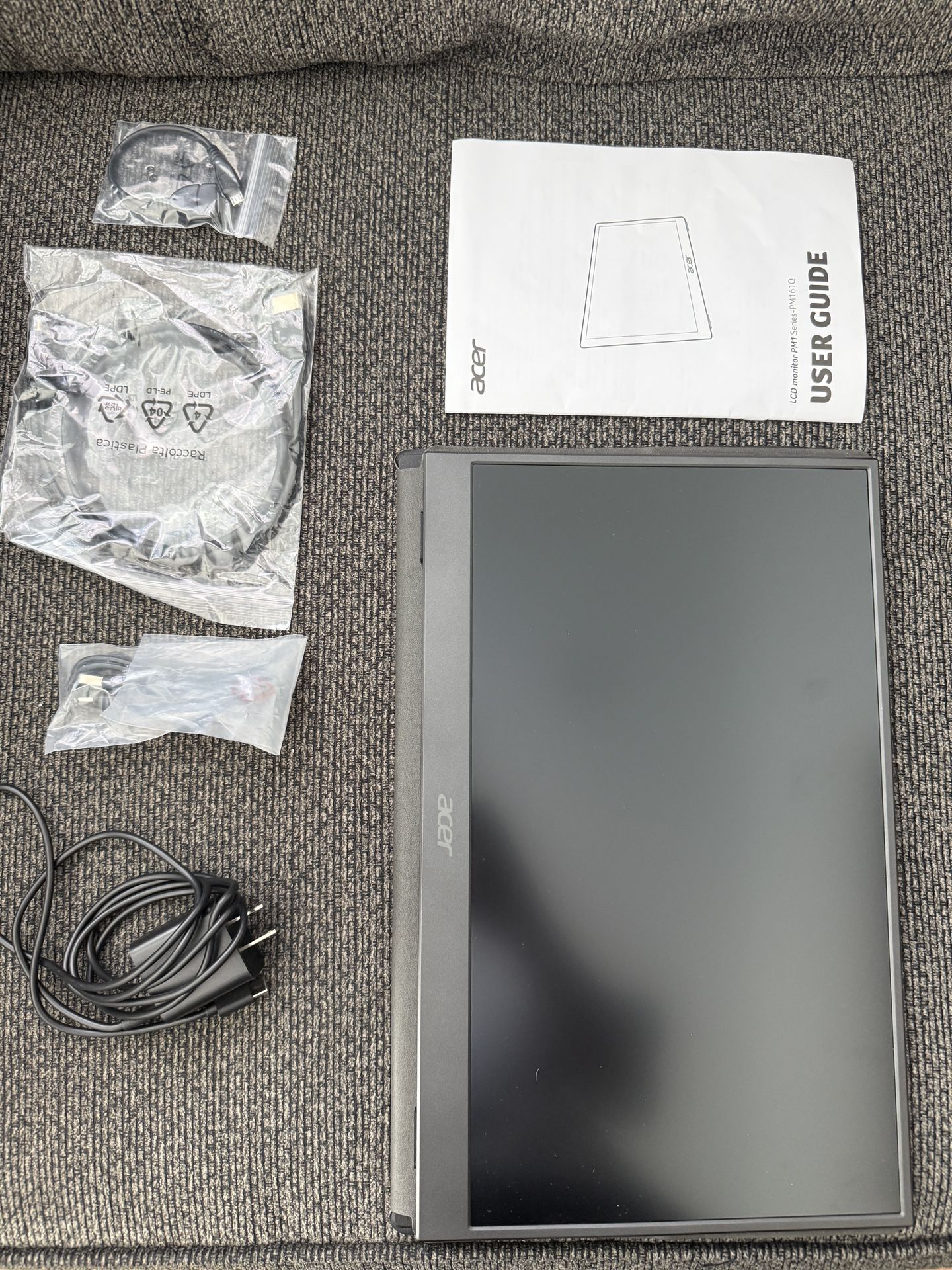 15.6” Acer LCD Portable Monitor