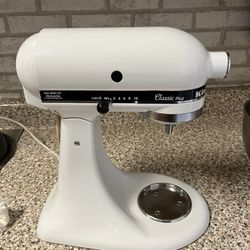 Kitchen Aid Stand Mixer 4.5qt