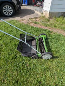 Greenworks manual push mower