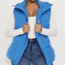 💙 Royal Blue Long Puffer Vest – Cozy & Versatile