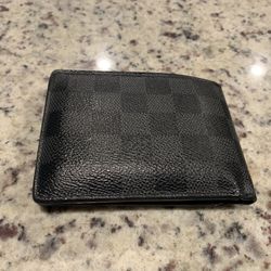 Louis Vuitton Wallet Checkered 