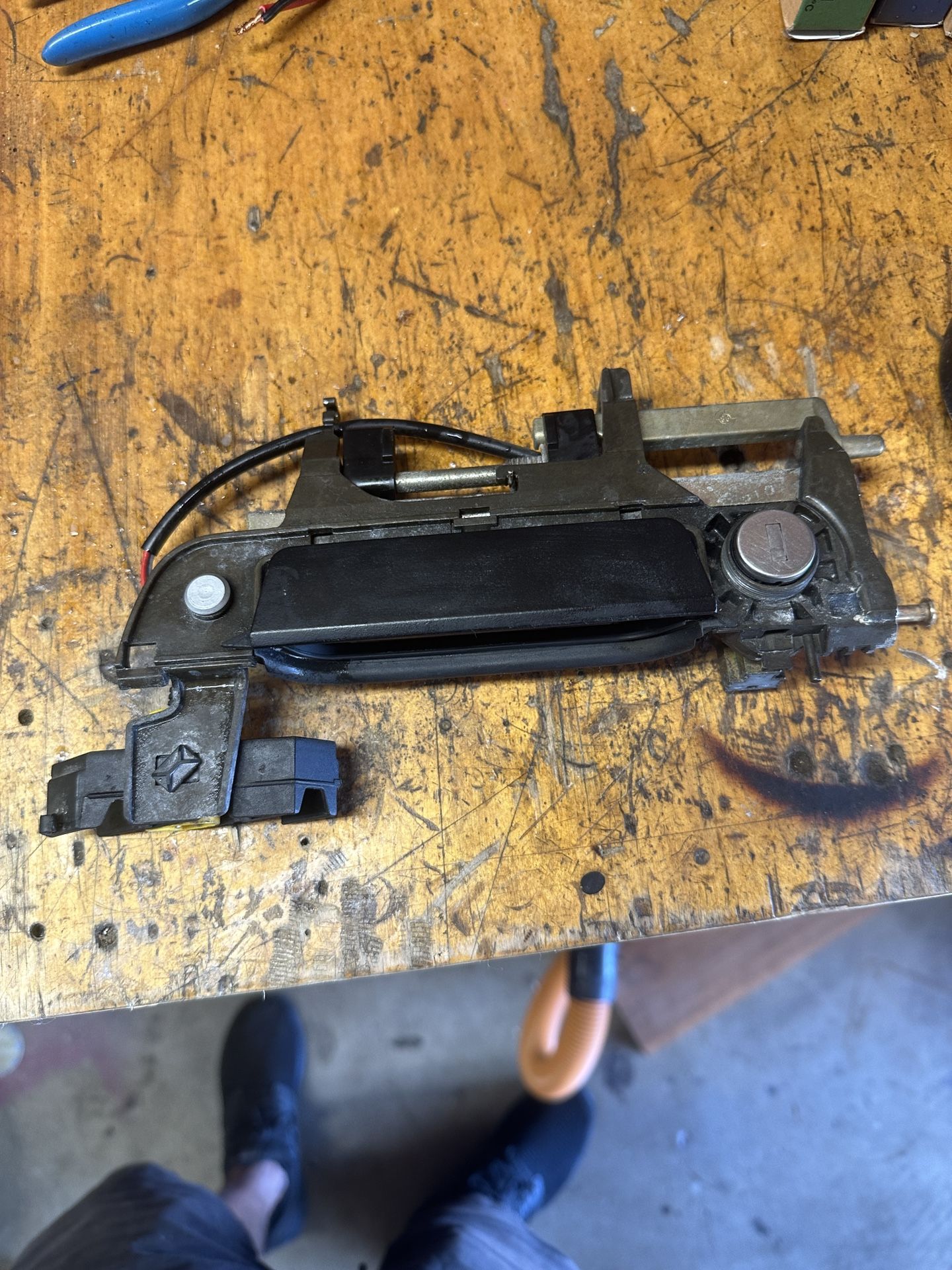 BMW E36 Driver Door Handle Single Plug