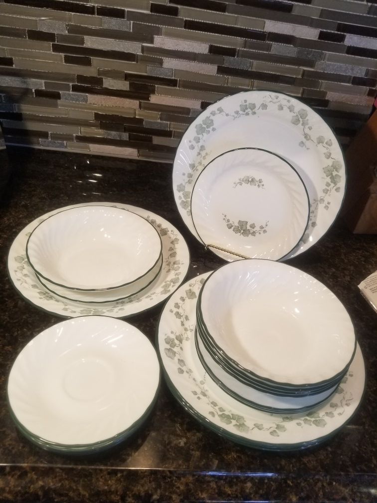 20 pc vintage Callaway corelle by corning
