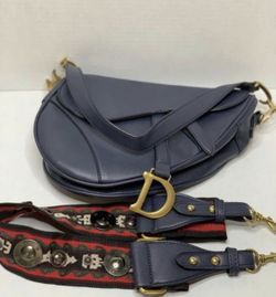 Trendy purse