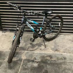 Mountain Bike (Please Read Description!)